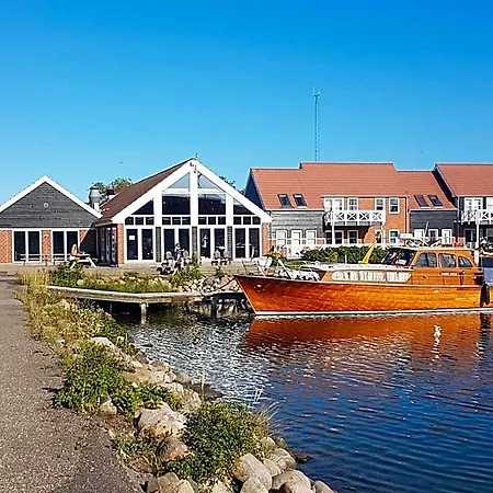 Klintholm Marina Park ホテル *