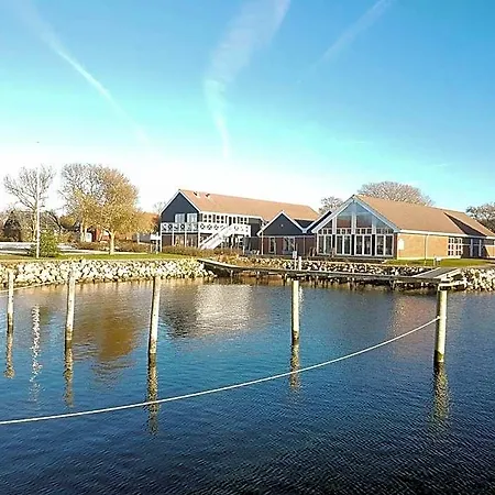 Klintholm Marina Park ホテル Borre